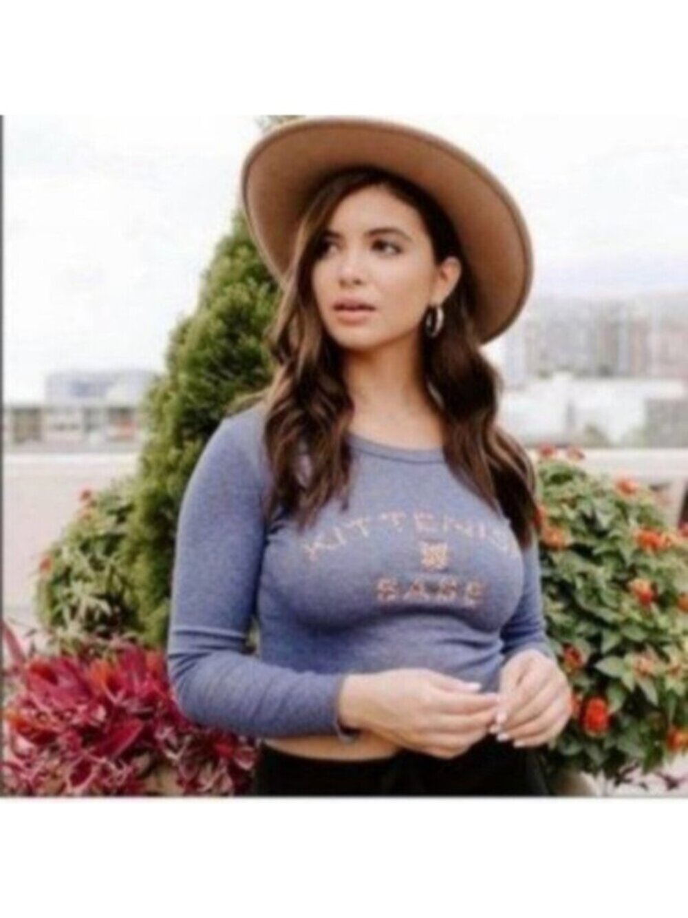 Kittenish Blue Babe Long Sleeve Lettuce Jessie James Decker Trim Crop Top Size M